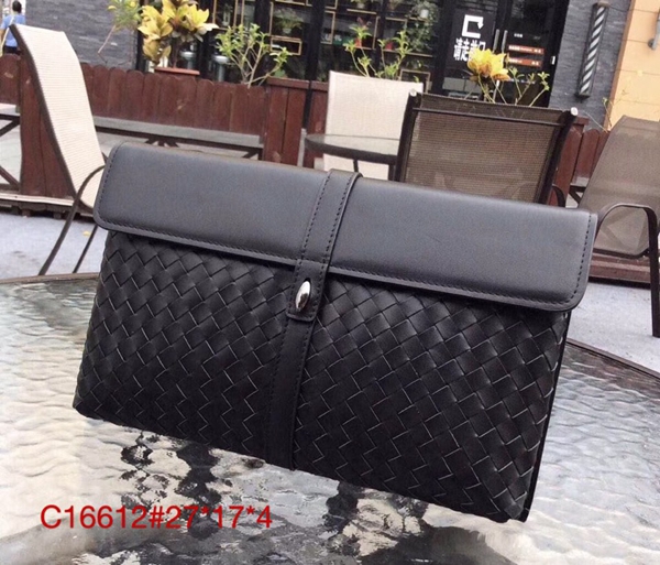 ボッテガヴェネタバッグ正面デザイン